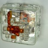 Poliarte, rare pair of wall lamps in cut murano glass. Italy 1970s