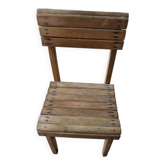 Chaise enfant en bois