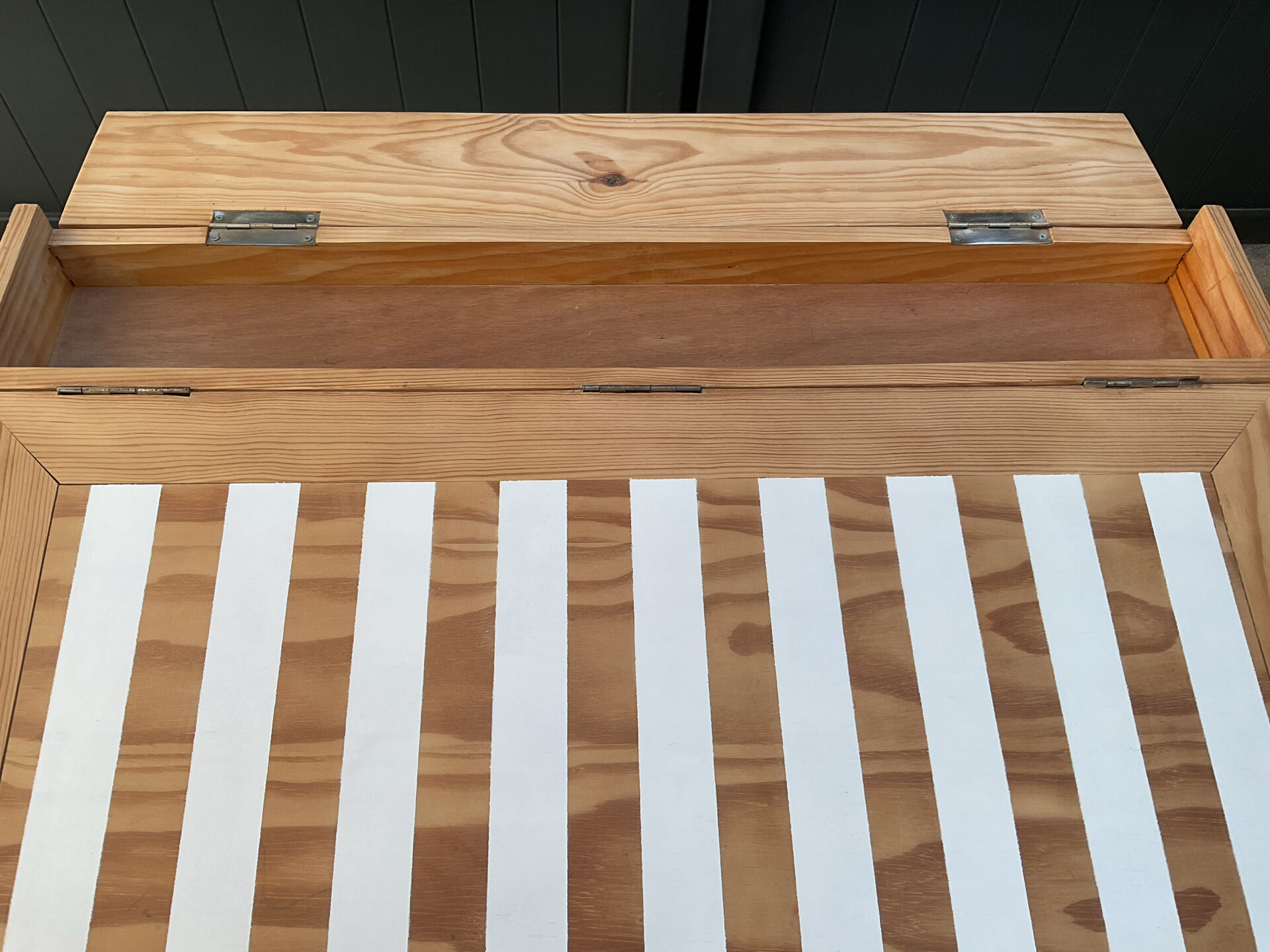 Bureau , pupitre enfant vintage