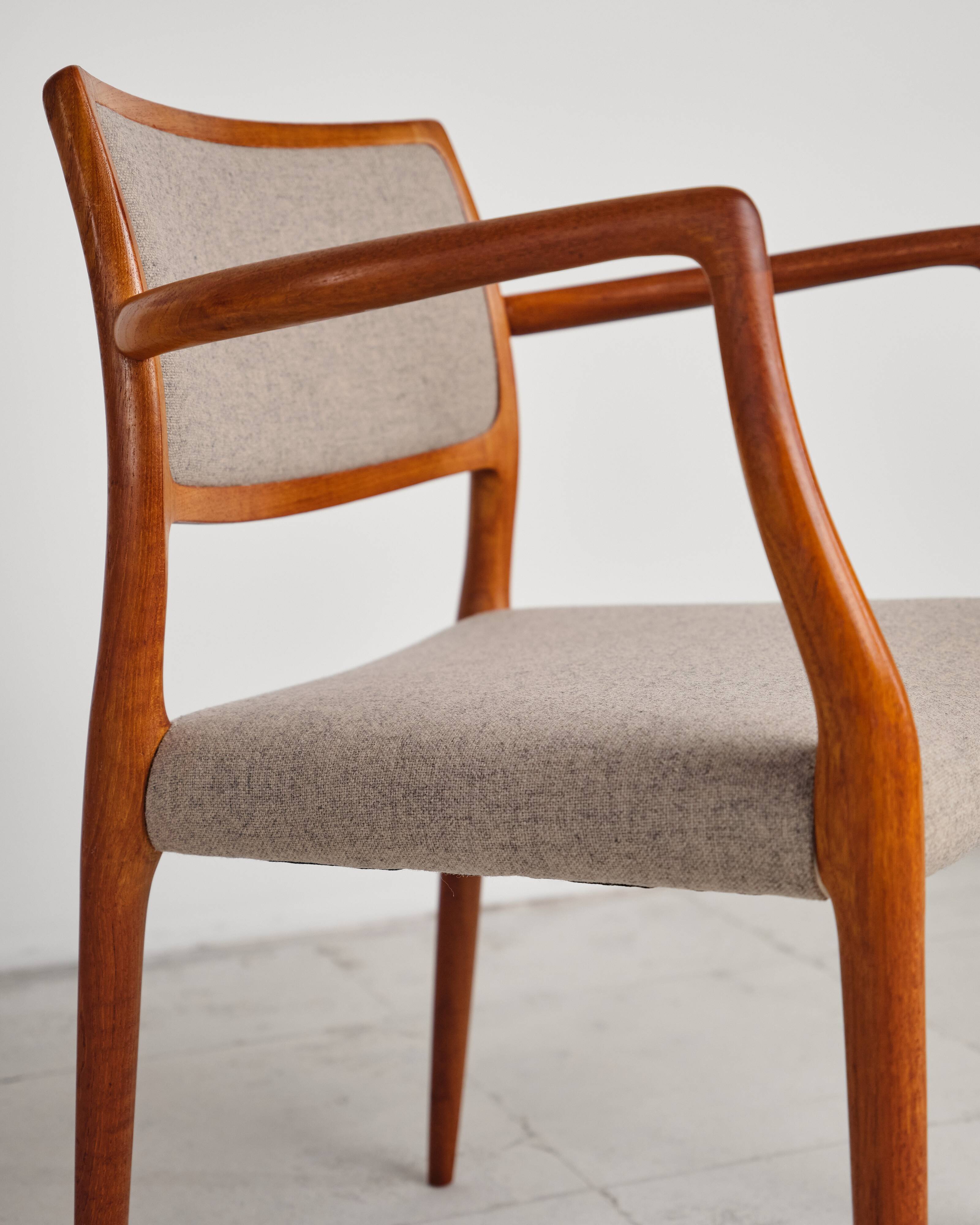 Ensemble de 2 fauteuils danois Niels O. Møller 65, design du XXe siècle