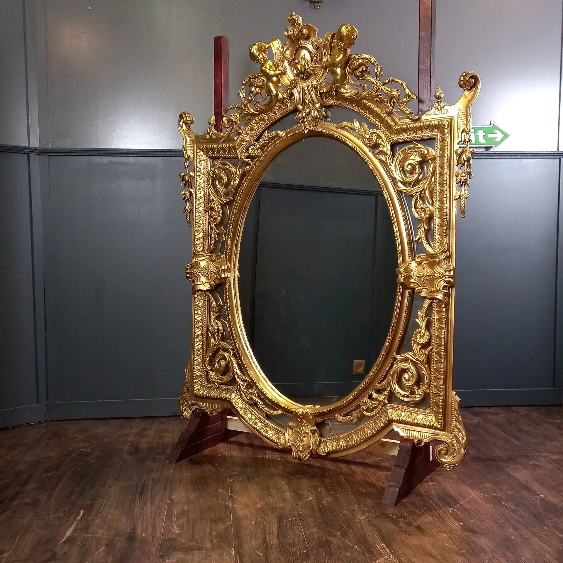 Miroir ovale vintage de style Rococo Louis XV