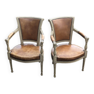 Paire de fauteuils cabriolet