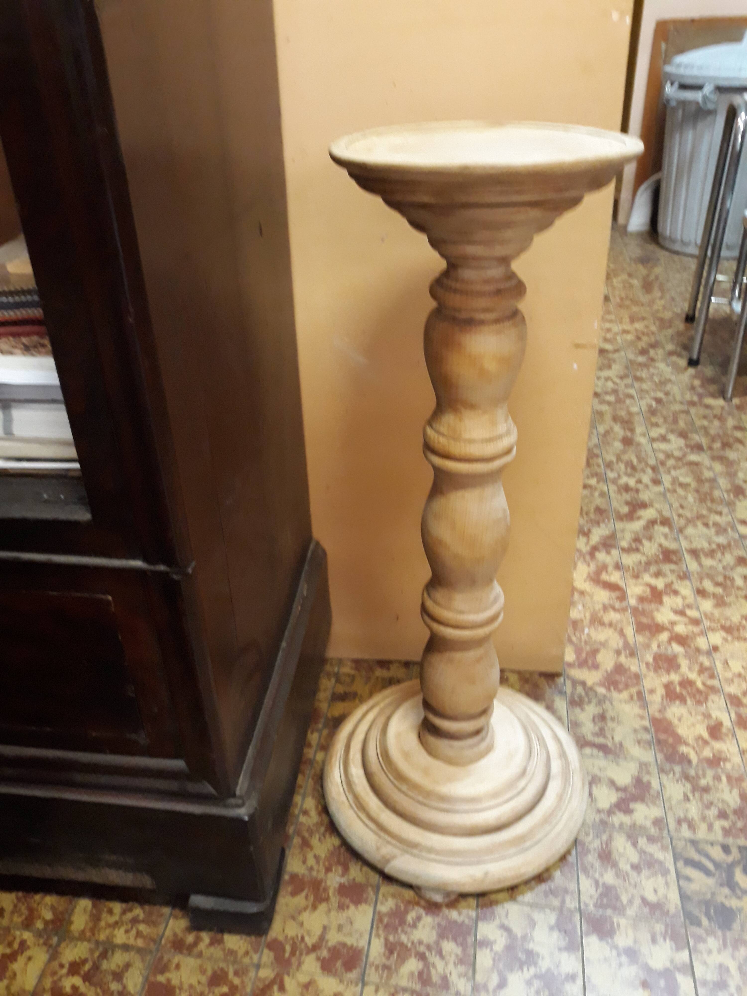 Column in raw wood