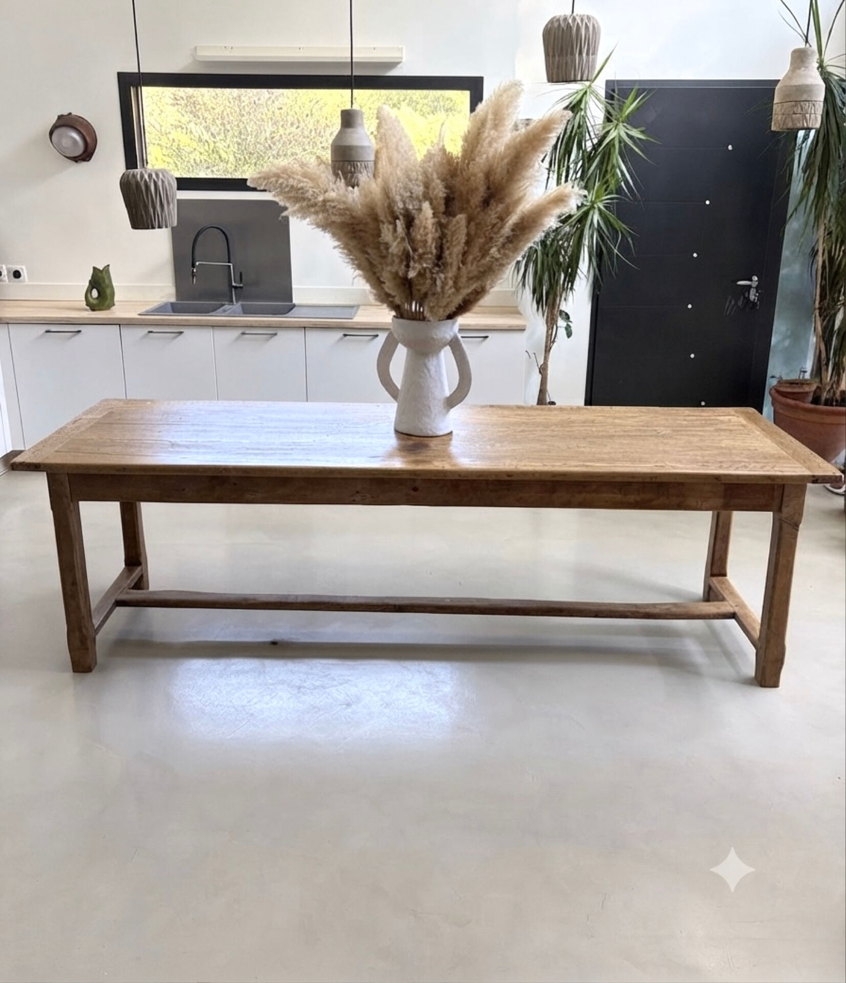Farm table