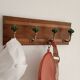 Wall-mounted coat rack with 4 emerald green hooks, grooved wood, 40 cm