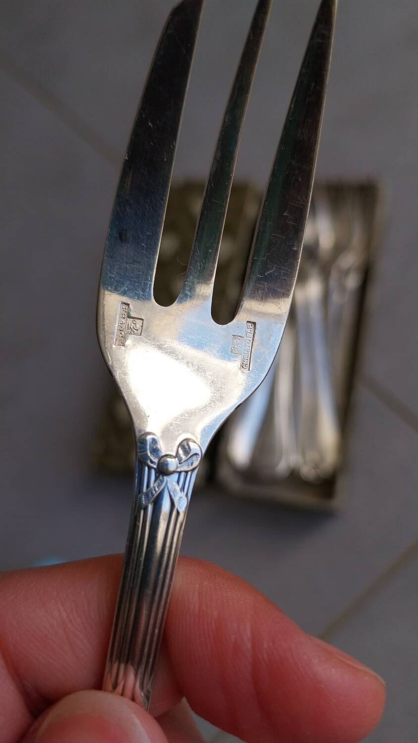 12 oyster forks Christofle