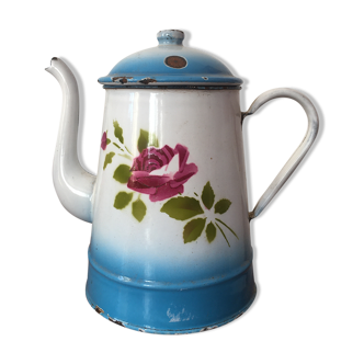 40s coffee maker in shabby enamelled sheet metal
