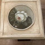 Lacquered wooden chest