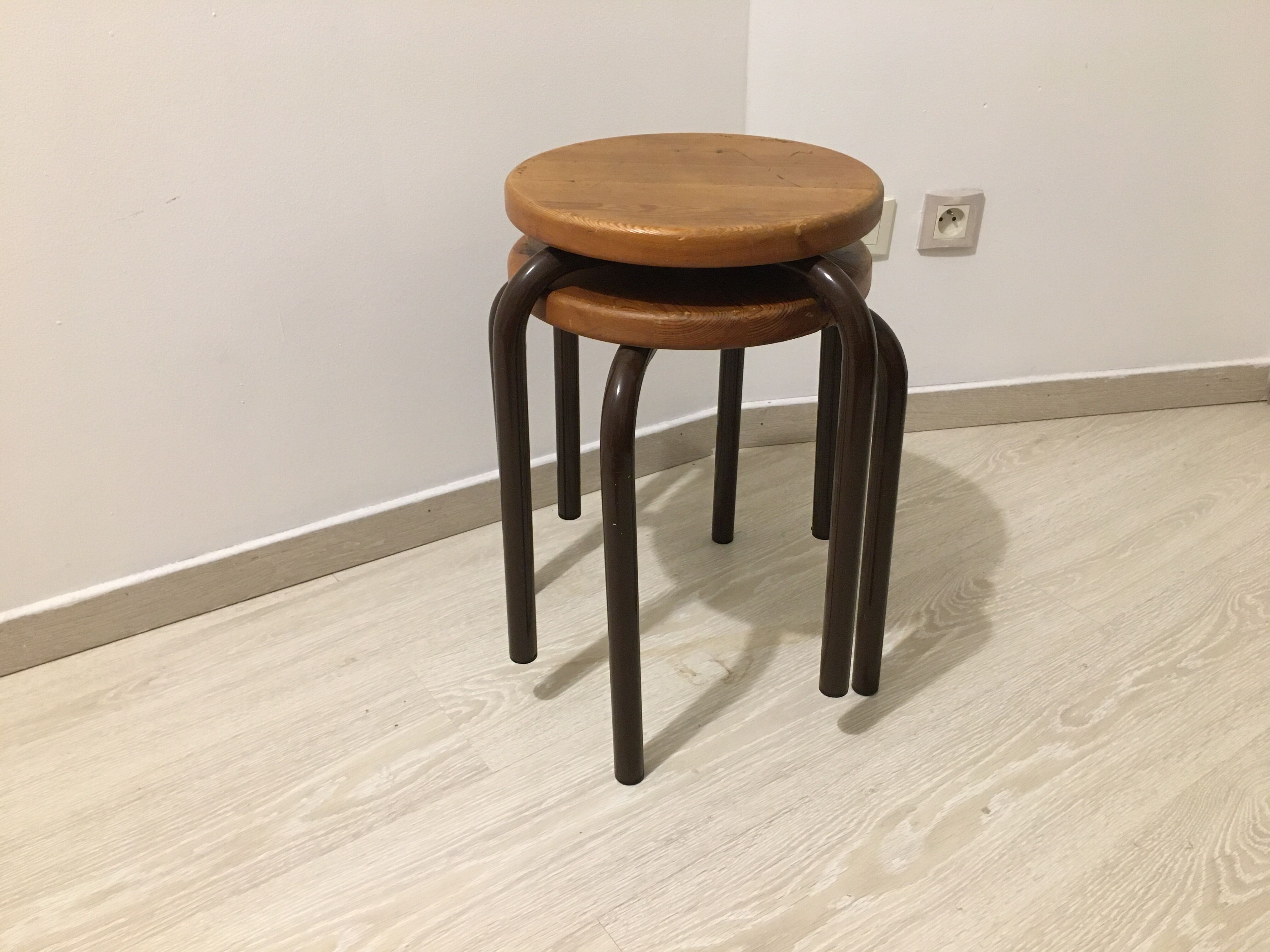 Stackable workshop stool pairs