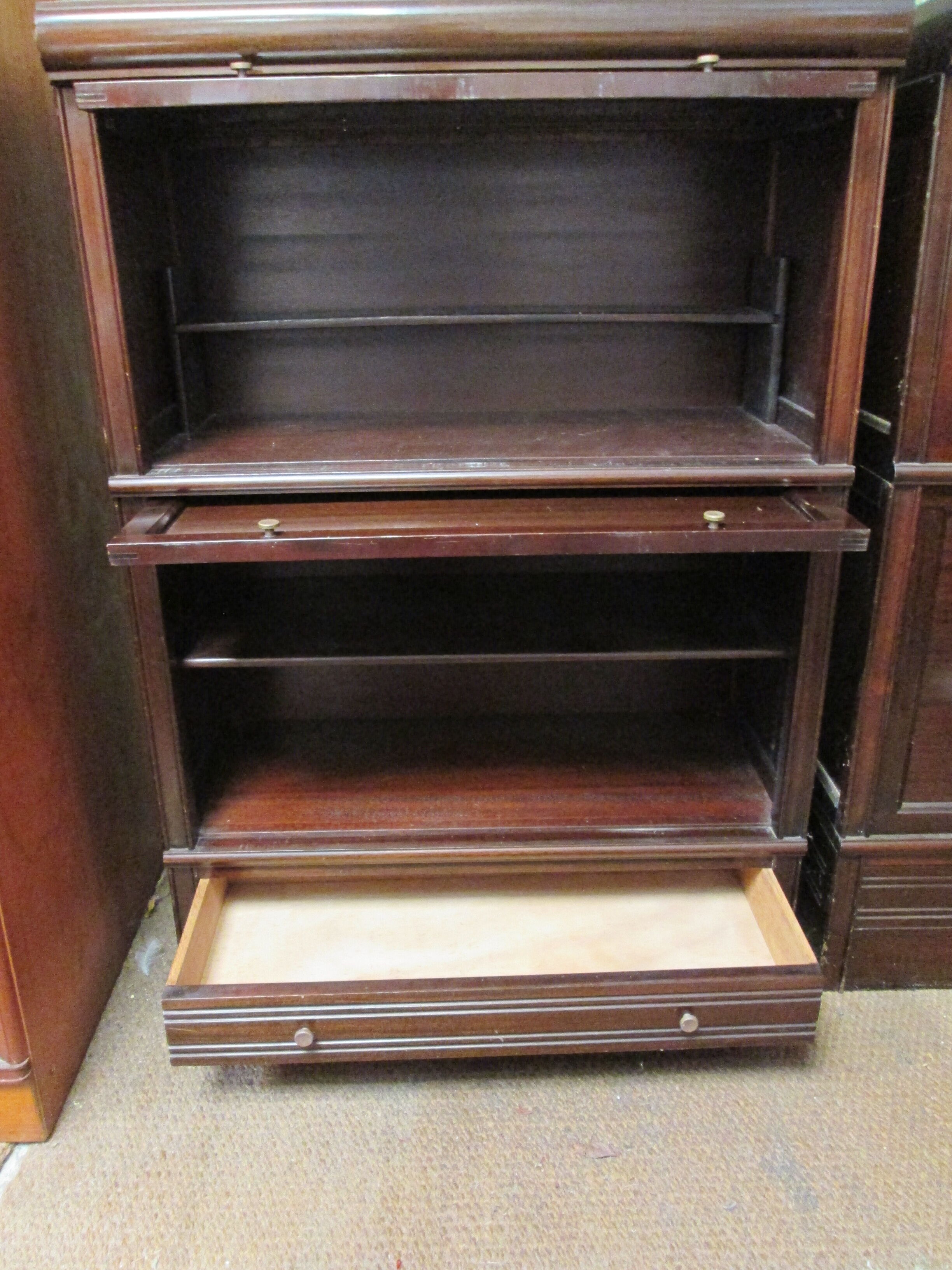 Mahogany MD bookcase