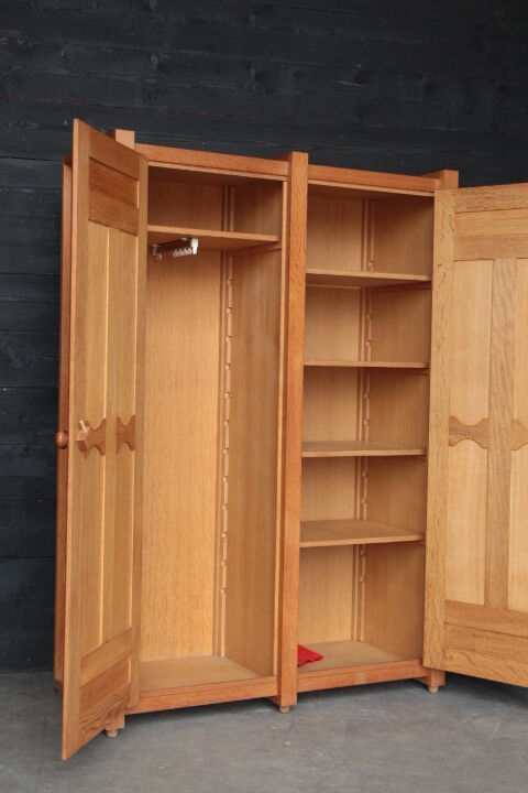 Guillerme and Chambron Cabinet