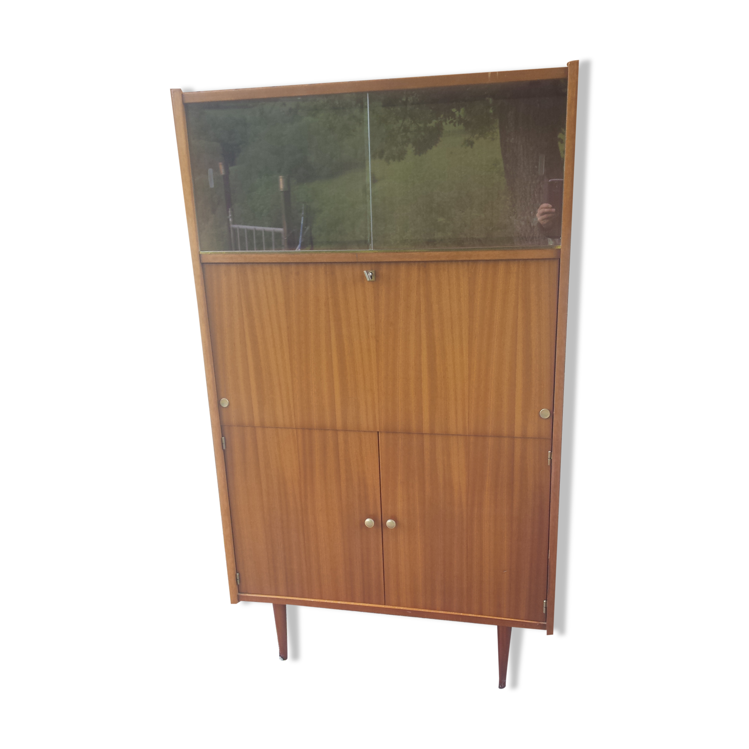 Secretary feet spindles