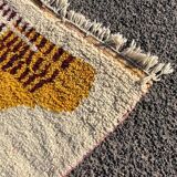 Beni Ouraine handwoven rug, traditional style, size 140 x 260 cm