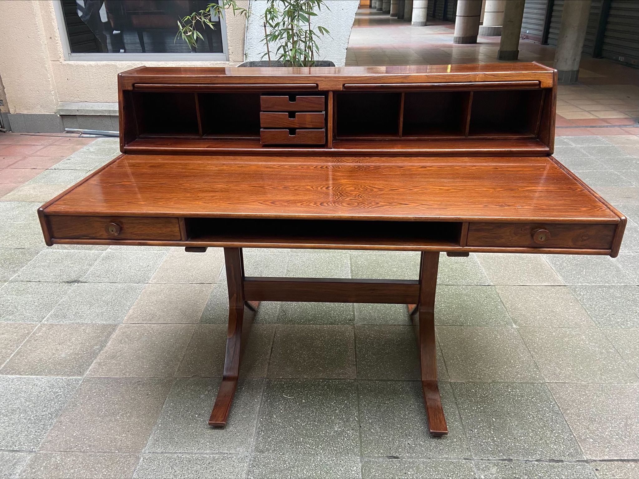 Bureau modèle 530 Gianfranco Frattini années 50