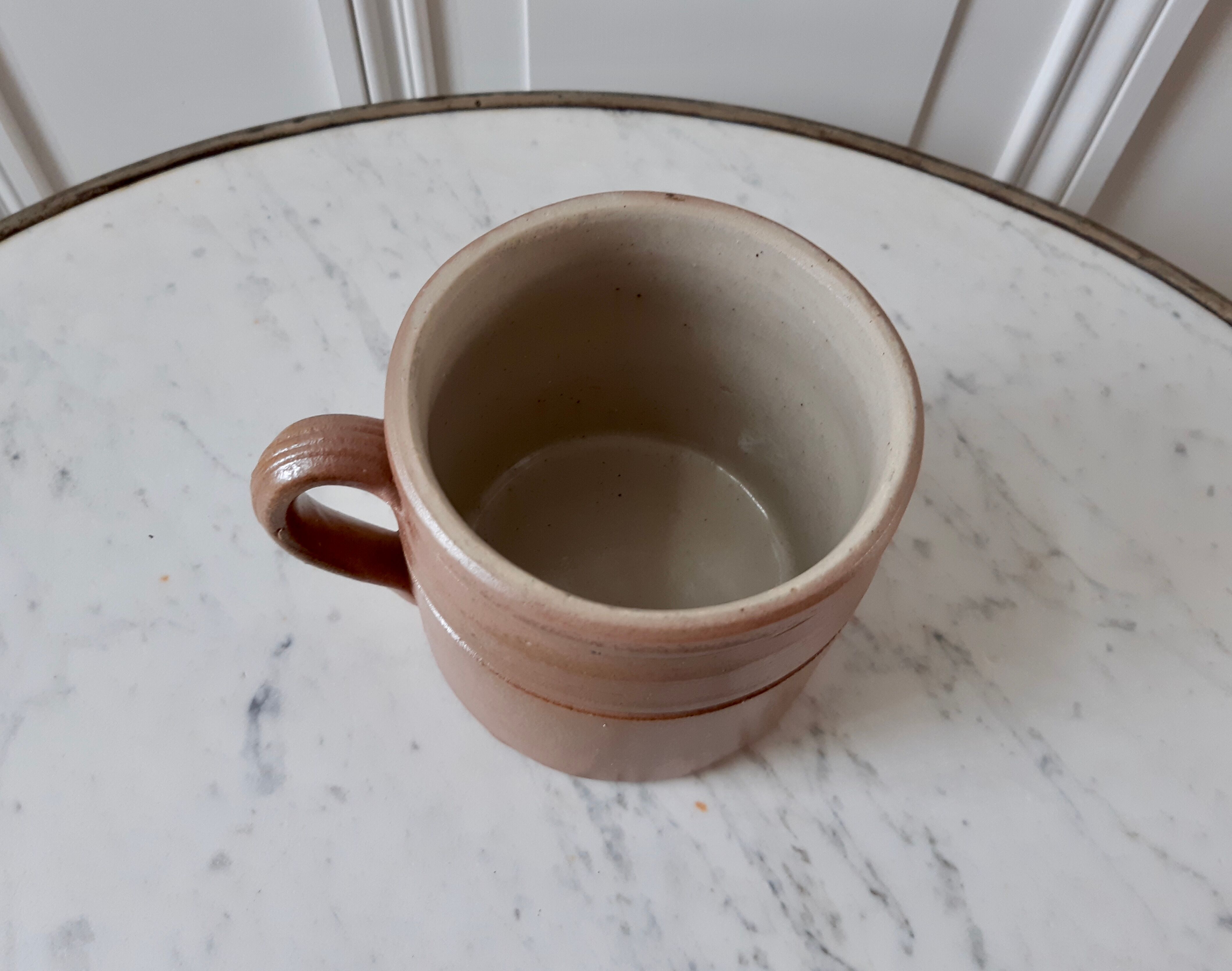 Bonny sandstone pot cup/cache