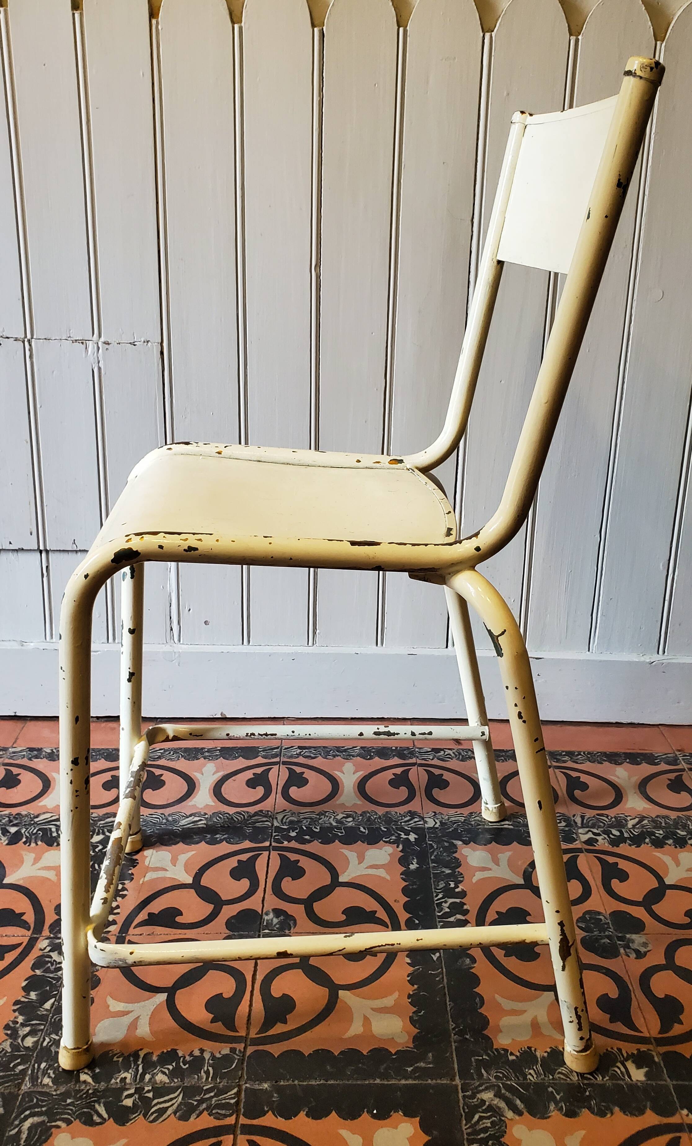 Laboratory high chair