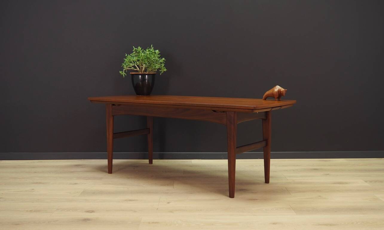Teak coffee table, Danish design, 1970s, production: Denmark