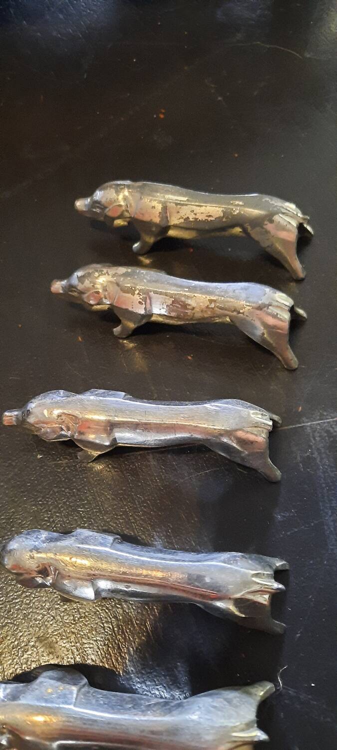 10 animal knife holders