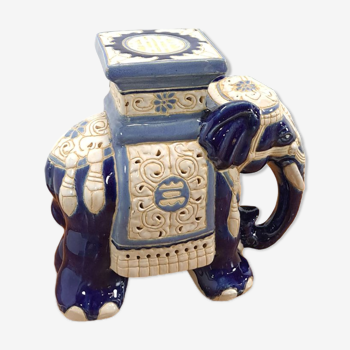 Éléphant en porcelaine bleue vintage