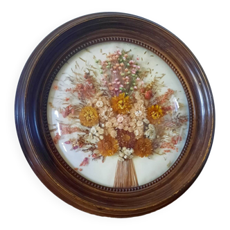 Curved glass frame dried flowers