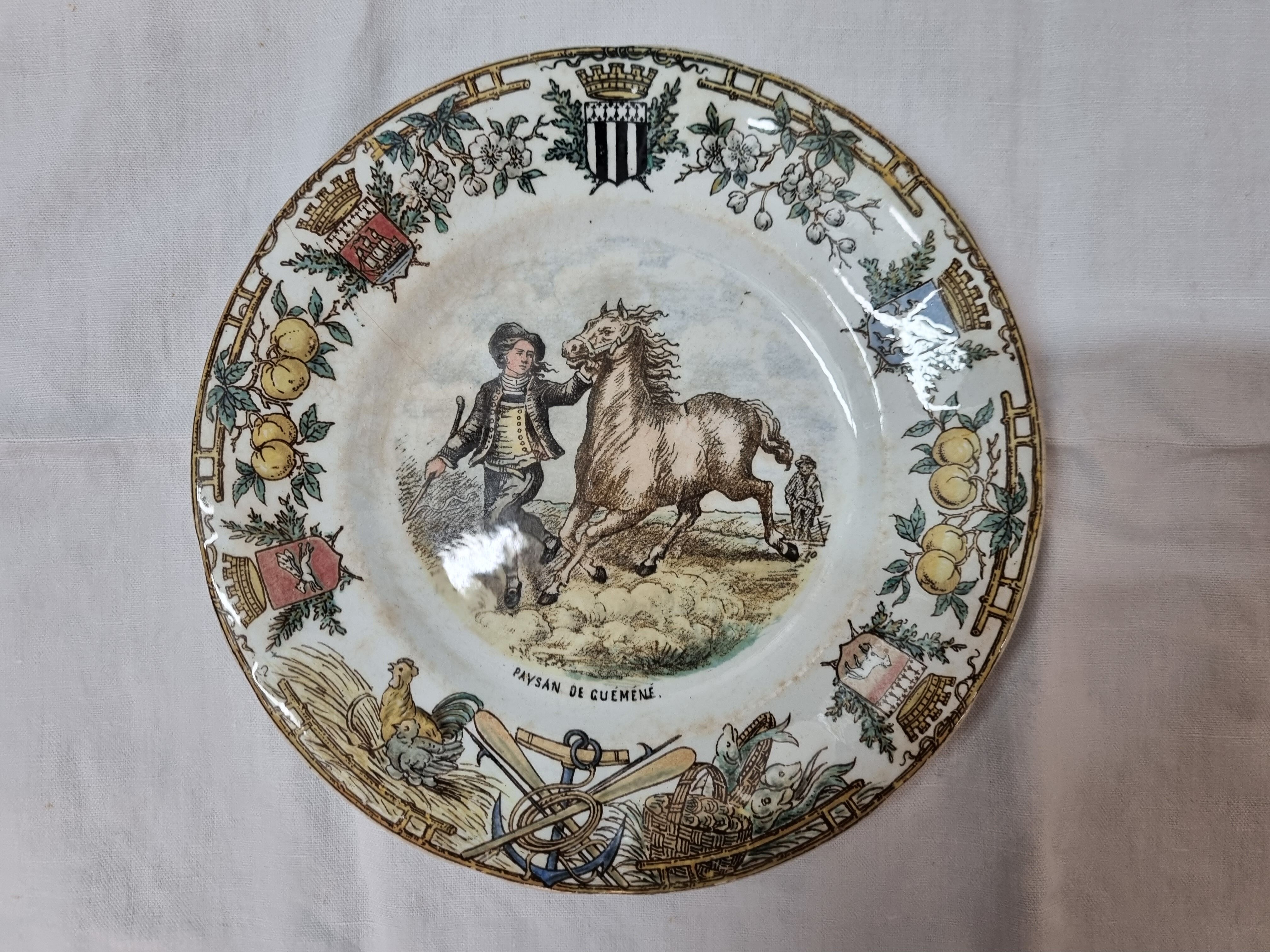 Sarreguemines earthenware plates: the Bretons