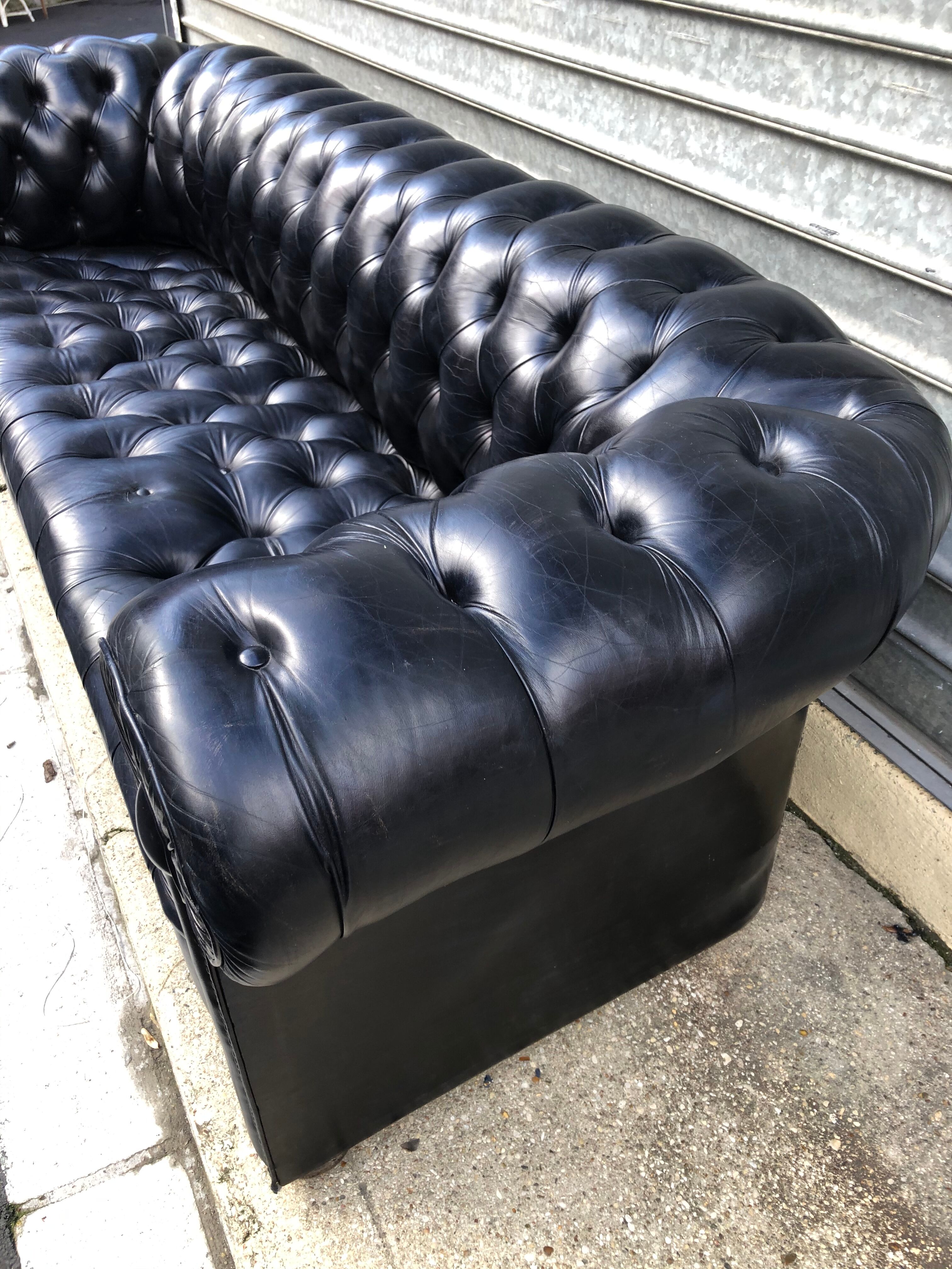 Chesterfield black sofa
