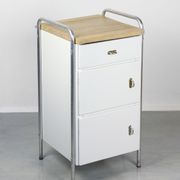 Cabinet industriel du milieu du siècle