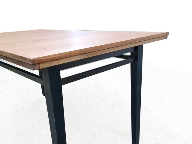 1970s vintage extendable dining table