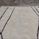Handmade traditional Beni Ourain Berber rug, size 150 x 250 cm.