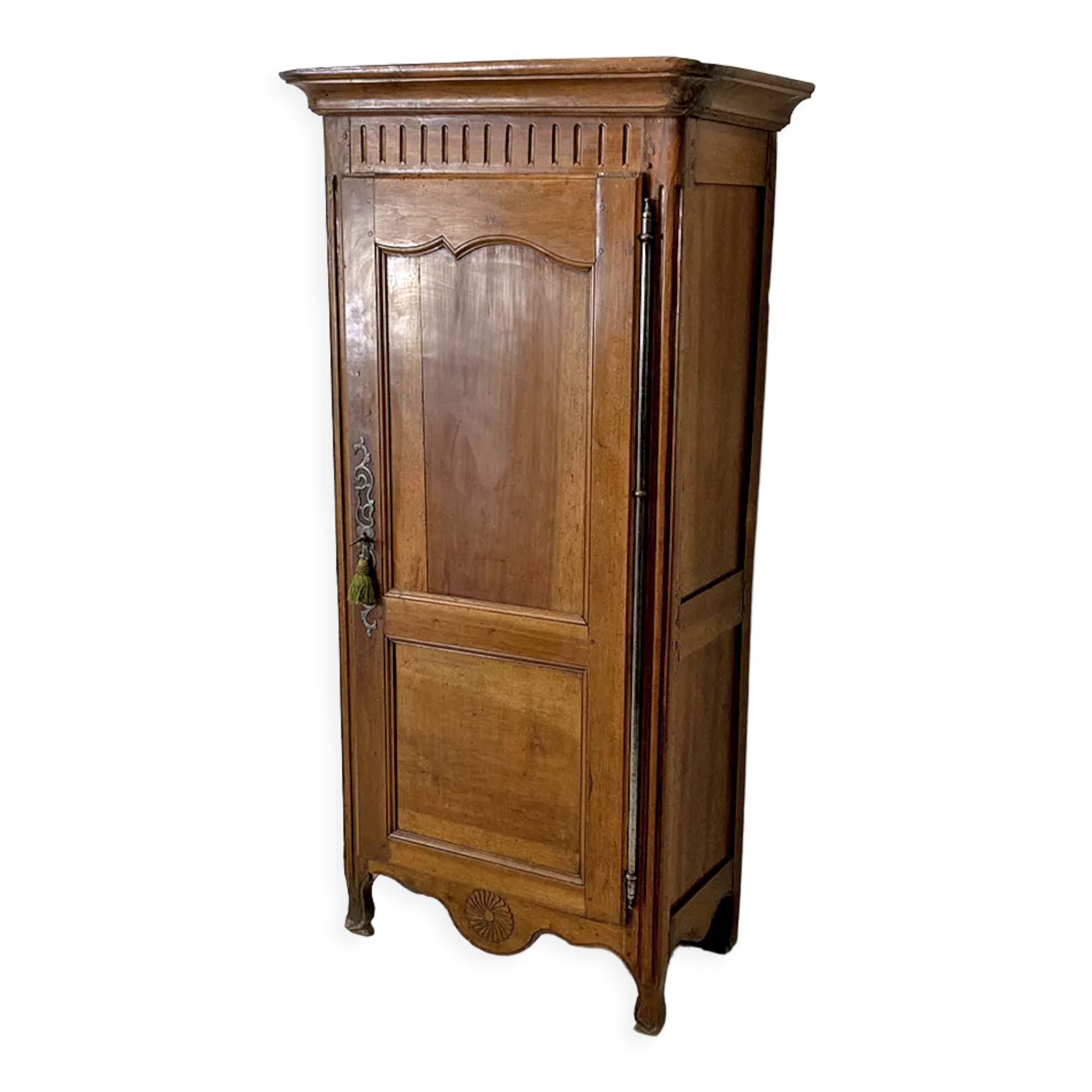 Bonnetière XIXth century solid walnut