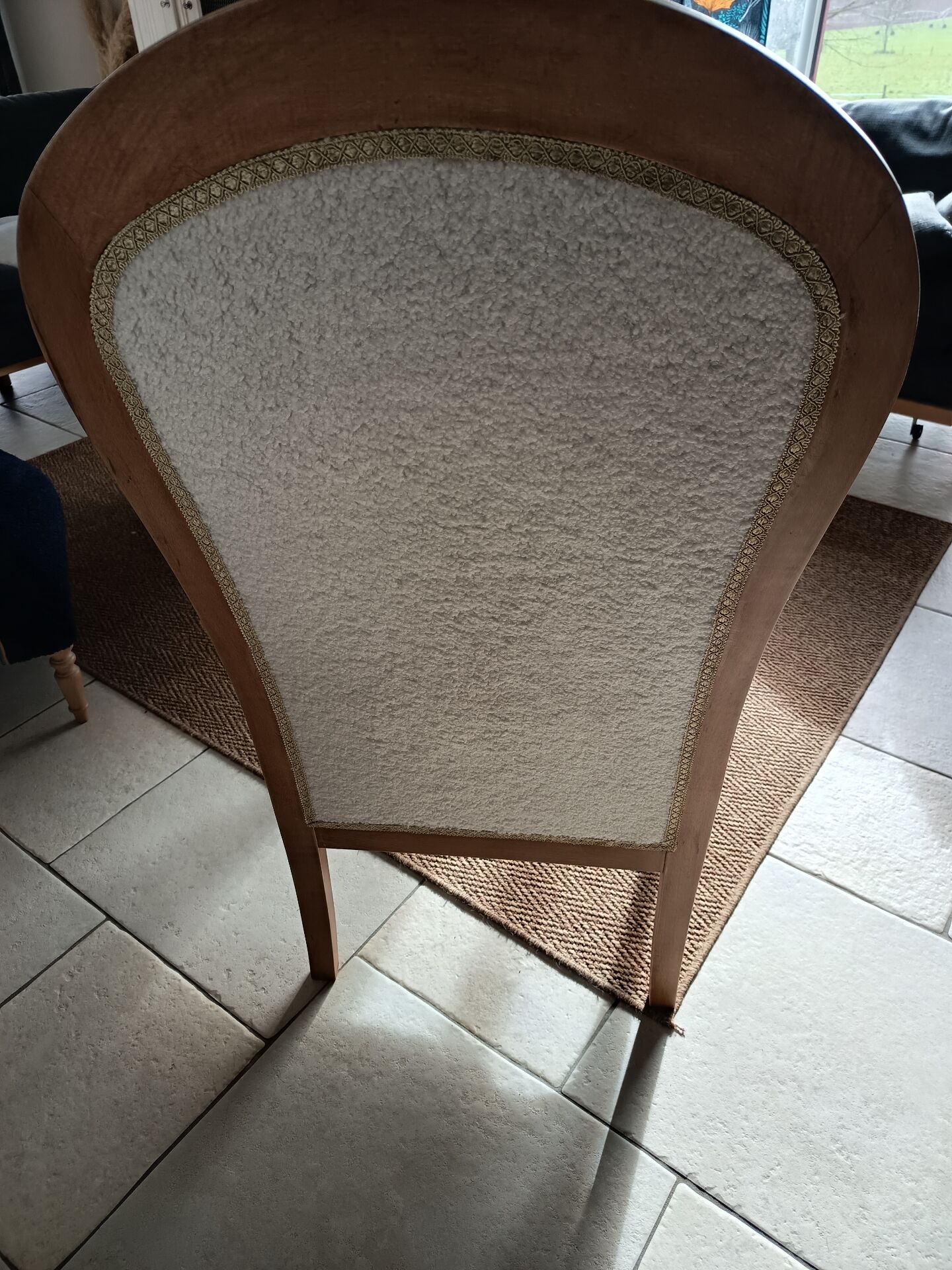 Fauteuil Voltaire tissu bouclette