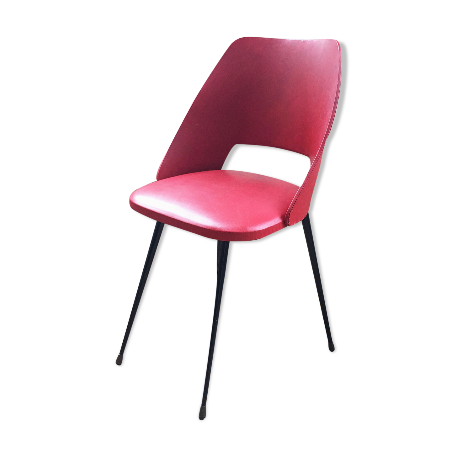 Red barrel chair