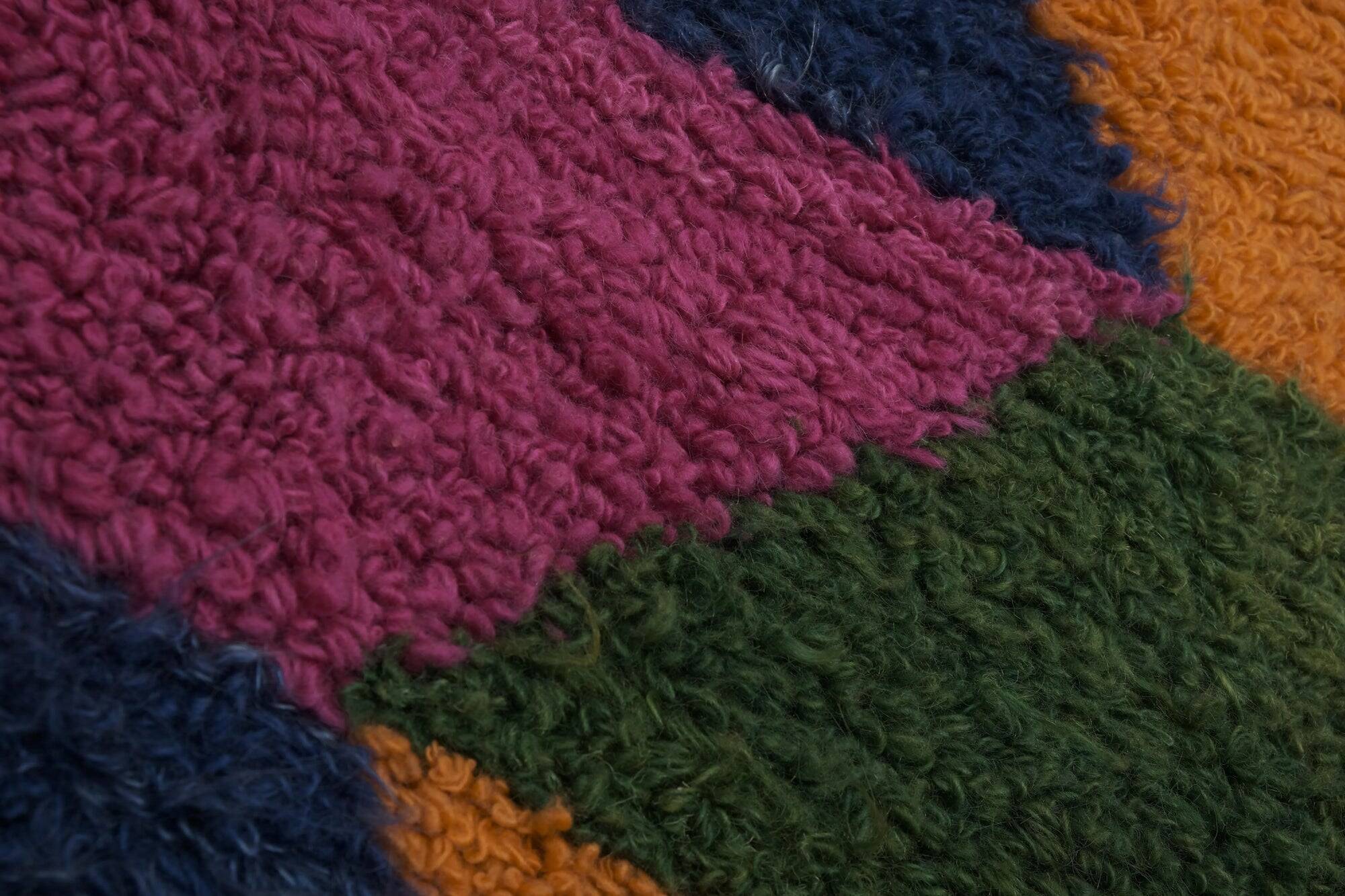 Vintage handmade Turkish rug 108x137 cm