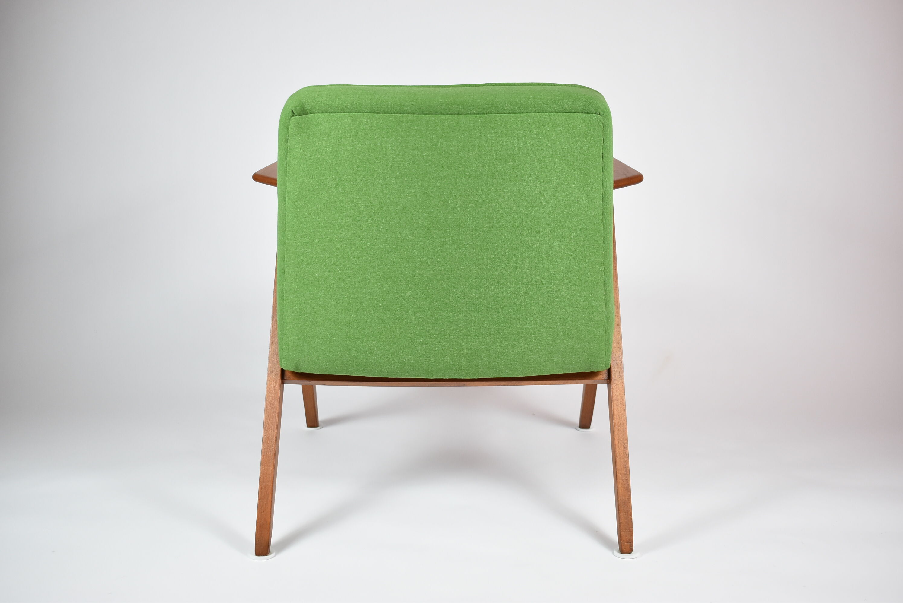 Fauteuil bunny, restauré, tissu vert, années 1960