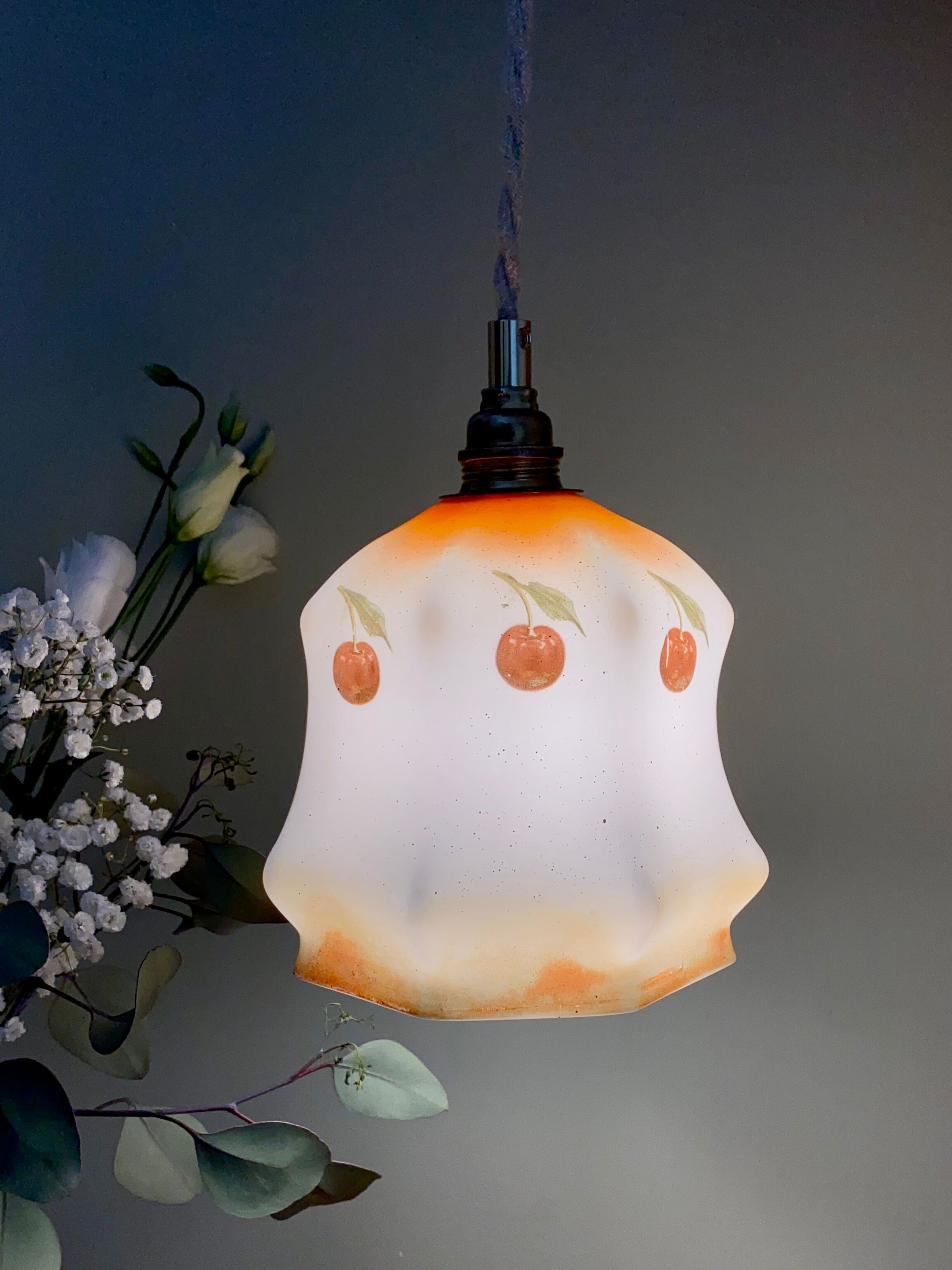 Vintage tulip ride in white opaline cherry patterns