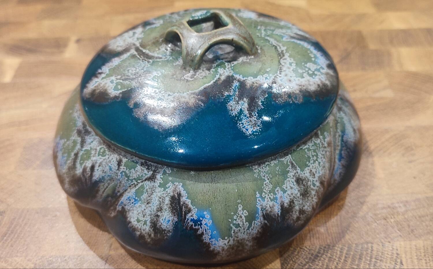 Denbac Art Nouveau ceramic candy box