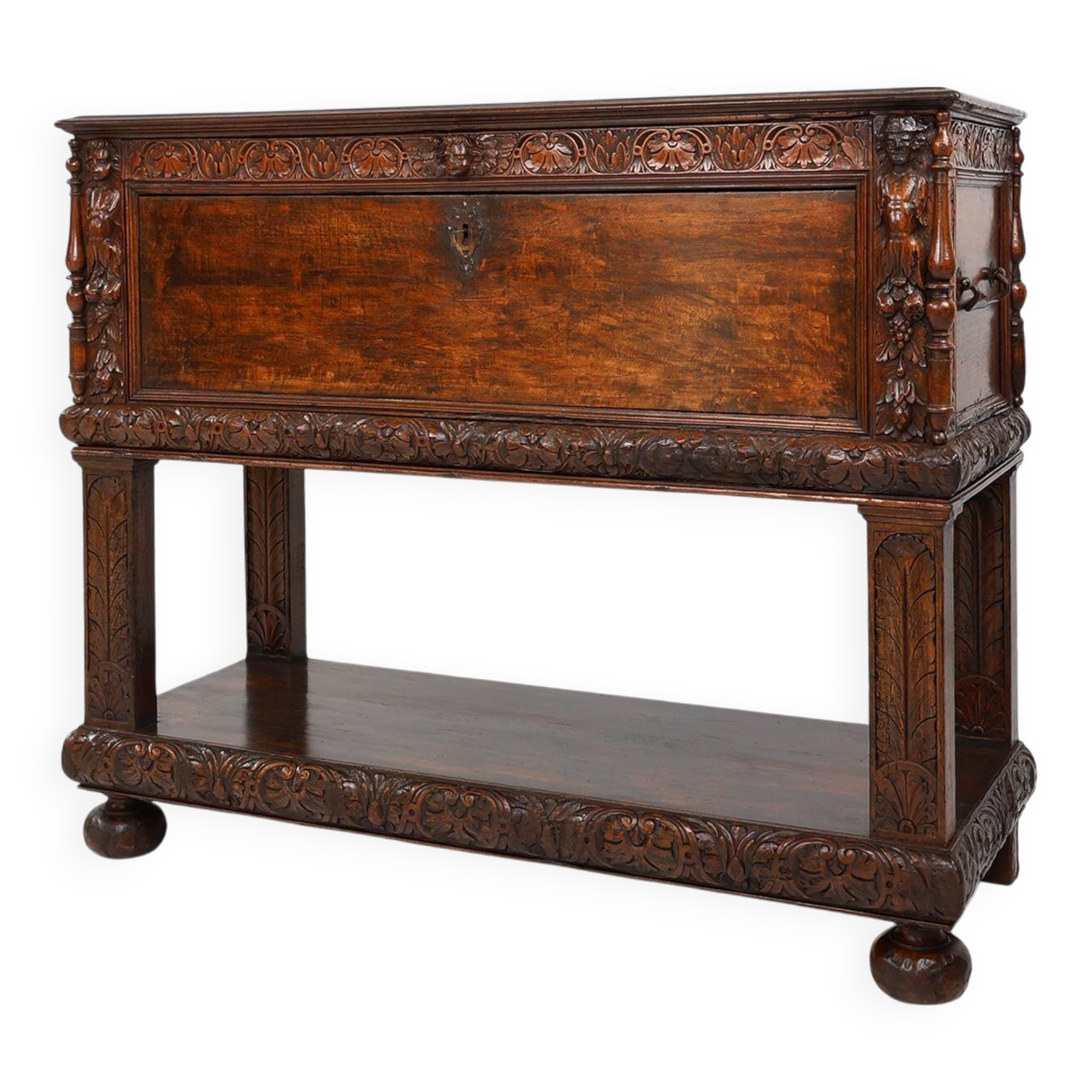 16th Century Italian Renaissance Cabinet in walnut with rich carvings