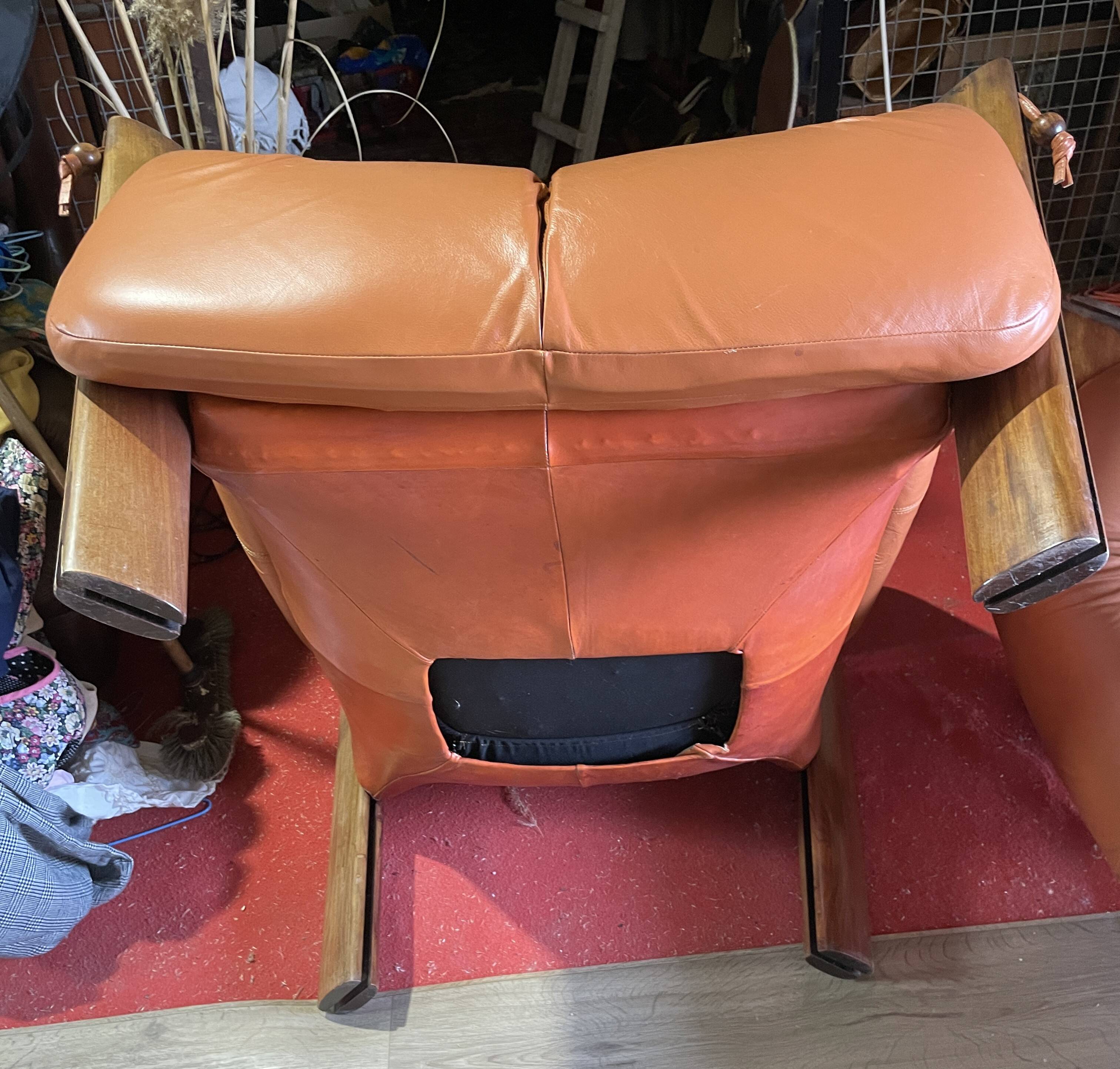 Percival lafer mp-211 sofa set with two armchairs and an ottoman in leather.