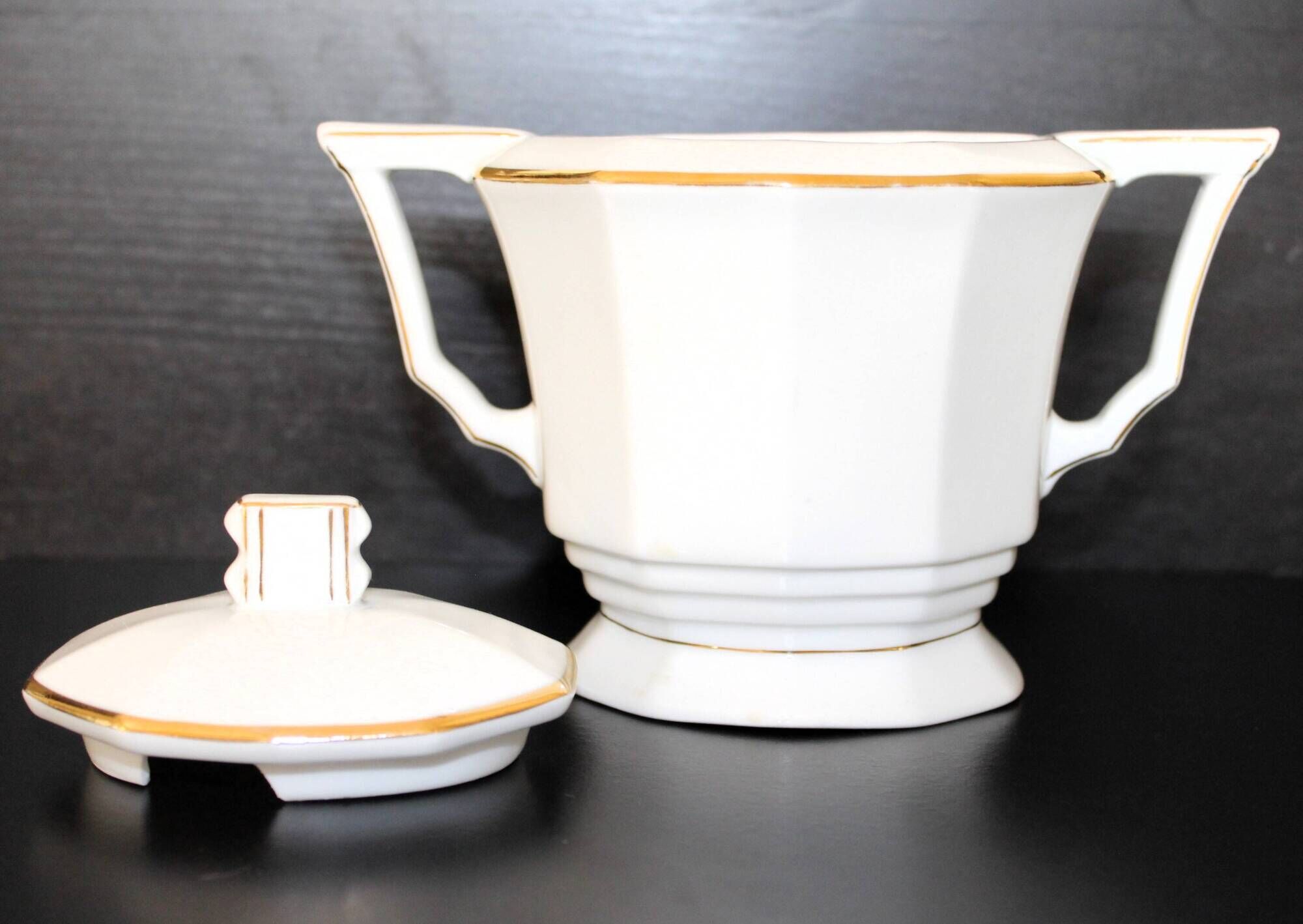 Art Deco ensemble of Czech coffee pot and sugar bowl.