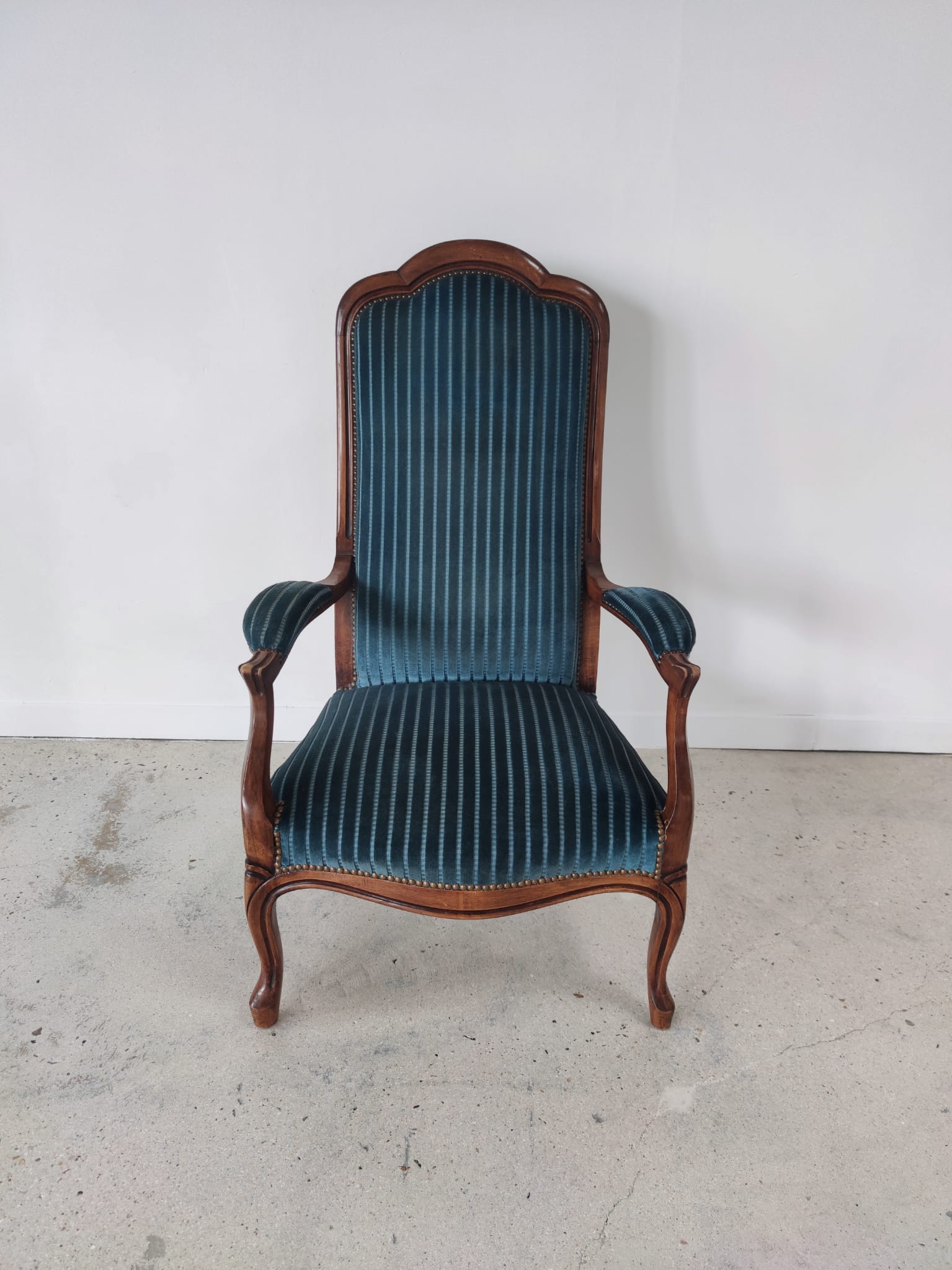 Voltaire armchair velvet striped blue