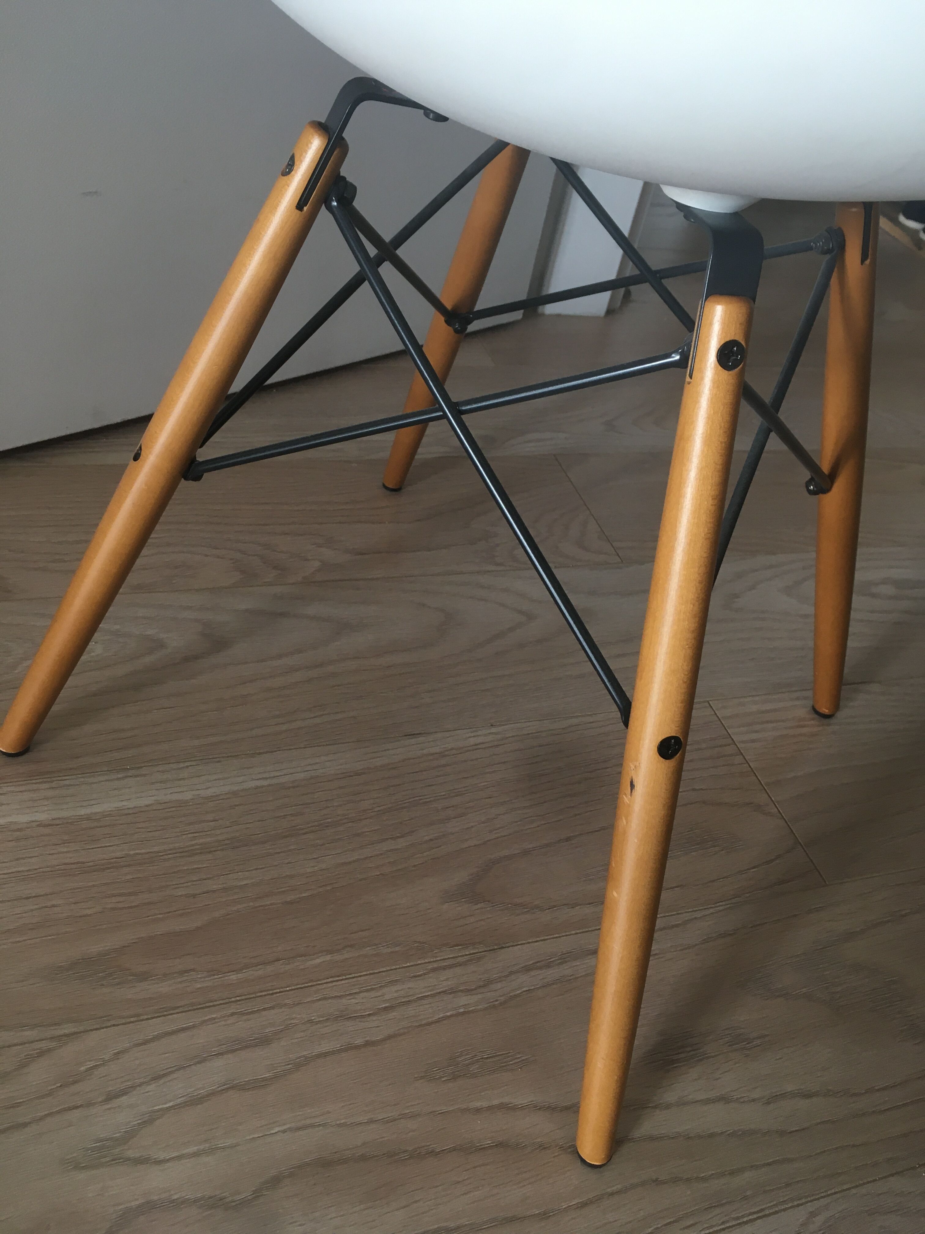 DSW chair by Charles & Ray Eames, Vitra edition