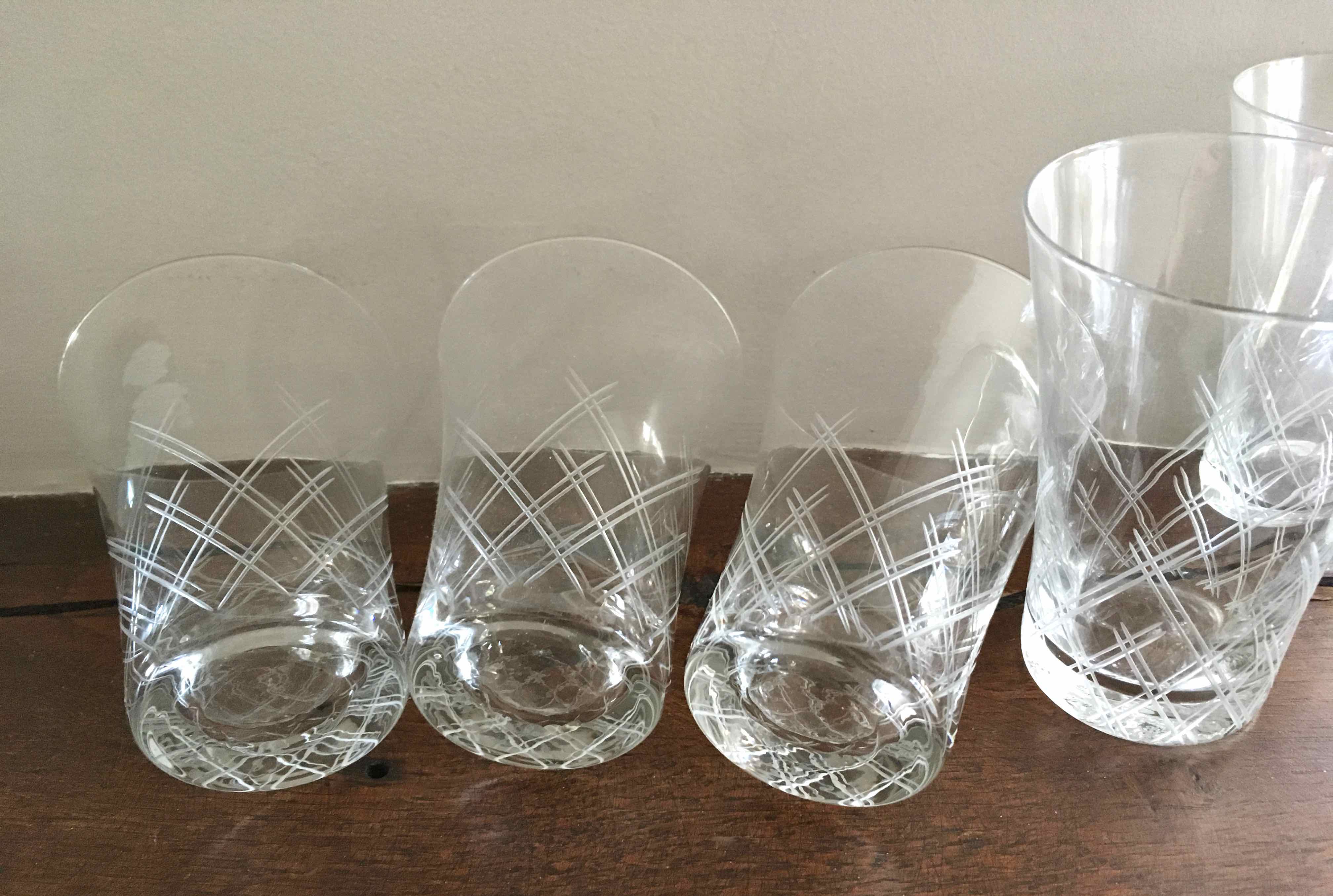 Set 8 water glasses or engraved crystal wine