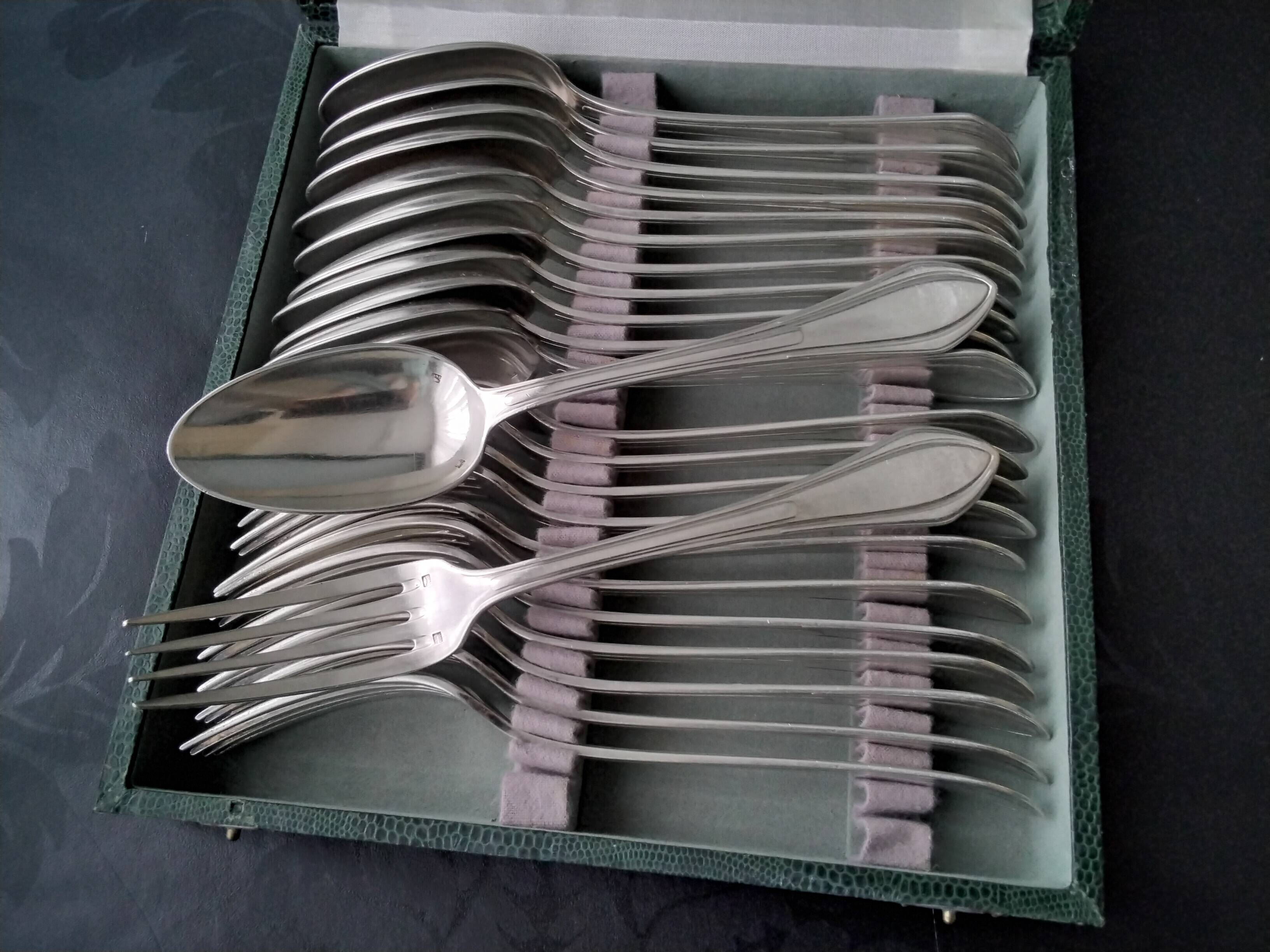 SFAM 24-Piece Silver-Plated Metal Cutlery Set