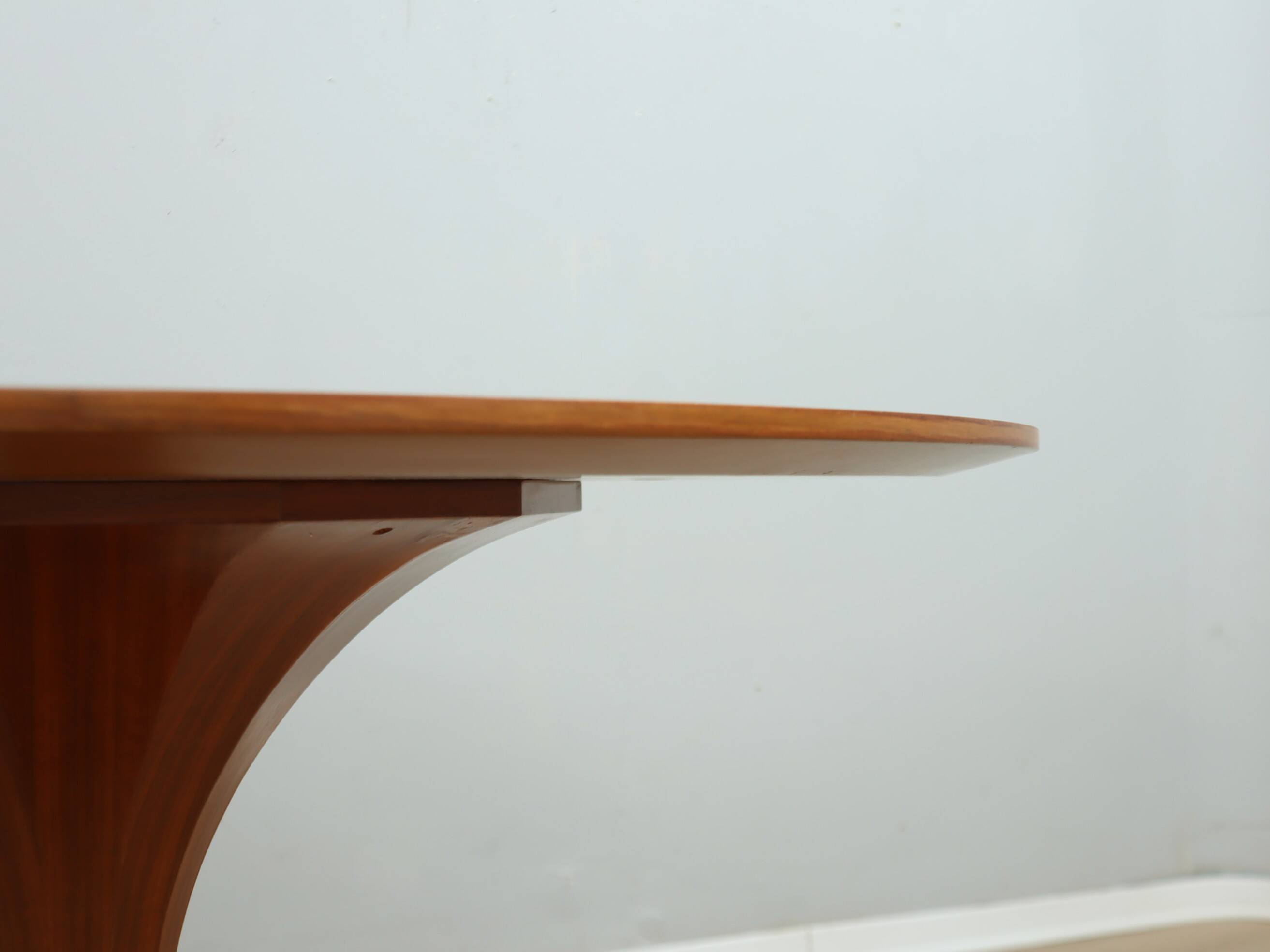 Sculptural mid-century dining table Carlo De Carli 1950s