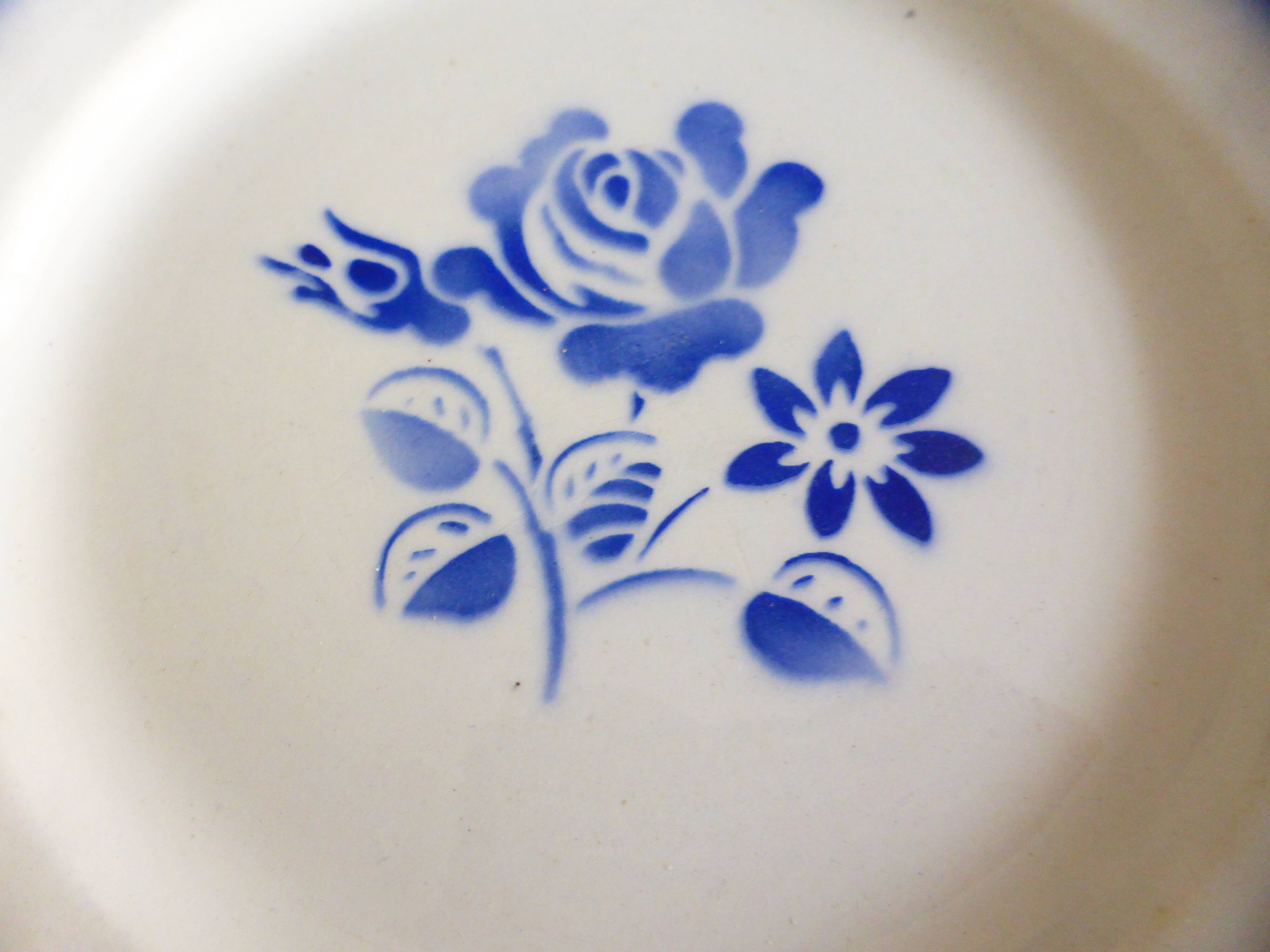 1 dessert plate (221213)