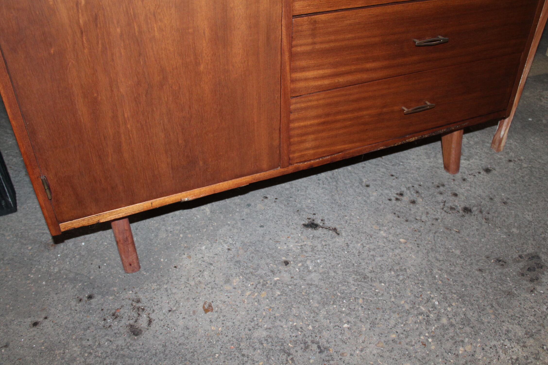 Commode vintage