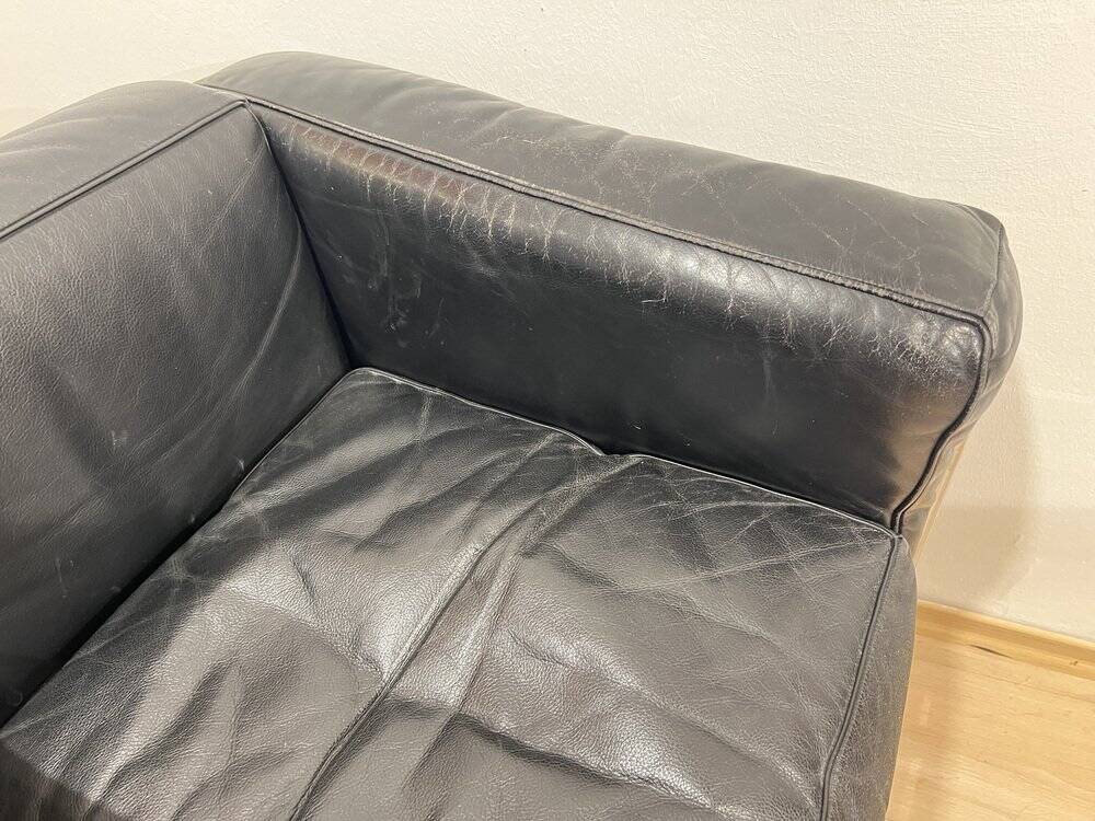 Black Leather LC2 Club Chair with Chromed Frame by Le Corbusier for Cassina, 1965