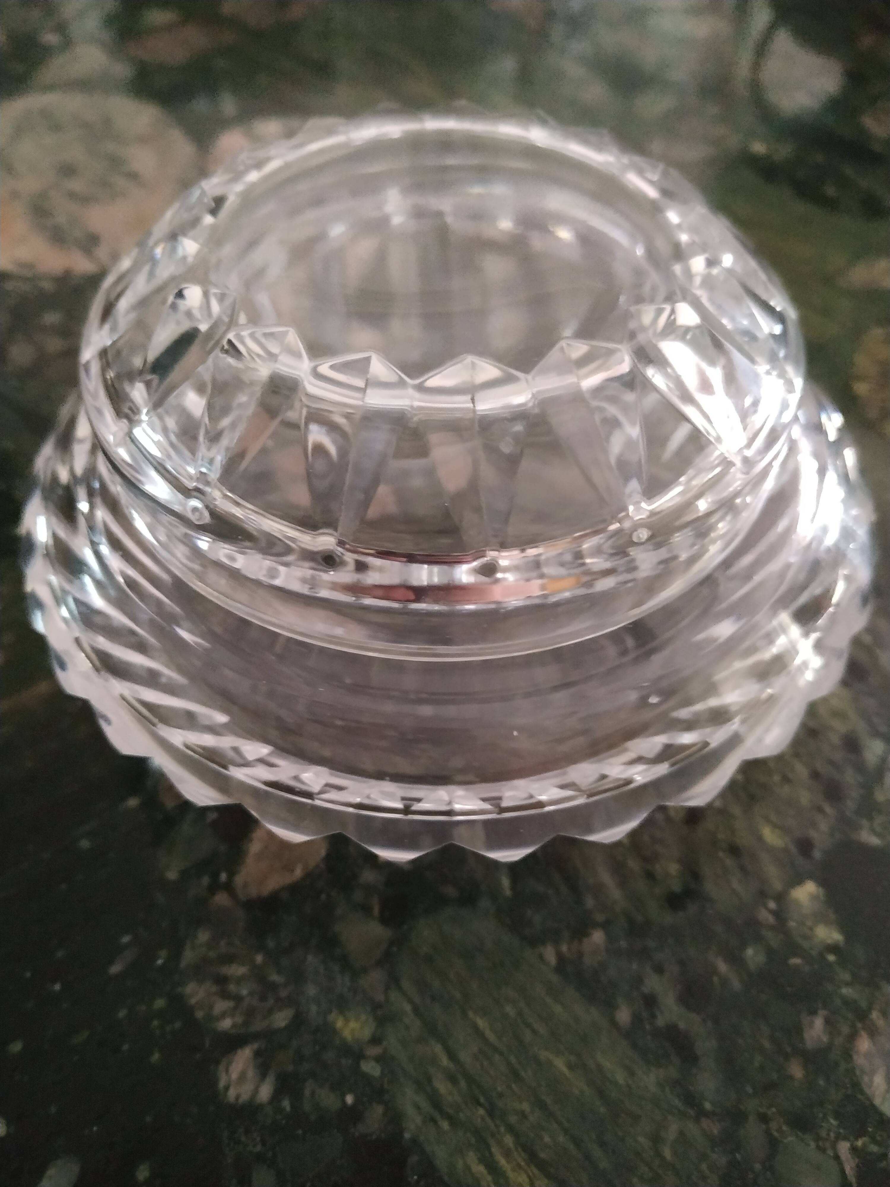 Baccarat art deco cut crystal powder box