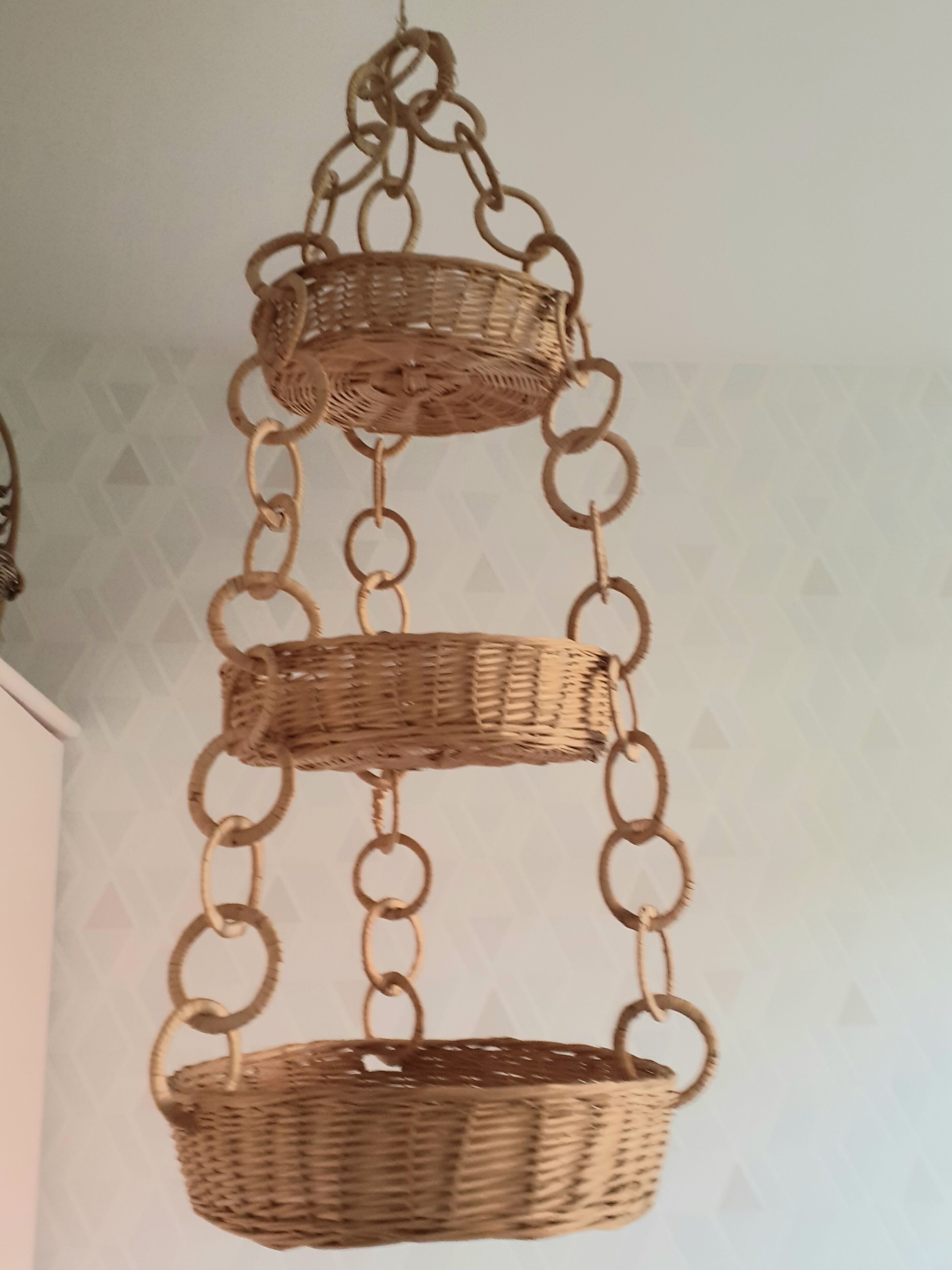 Suspension three baskets