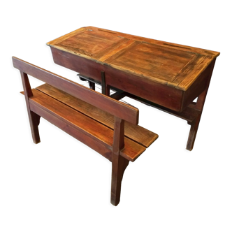 Bureau d'écolier des années 50